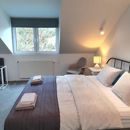 Loft 85 M2 Wilanow Krolewski Self Checkin 바르샤바 외부 사진